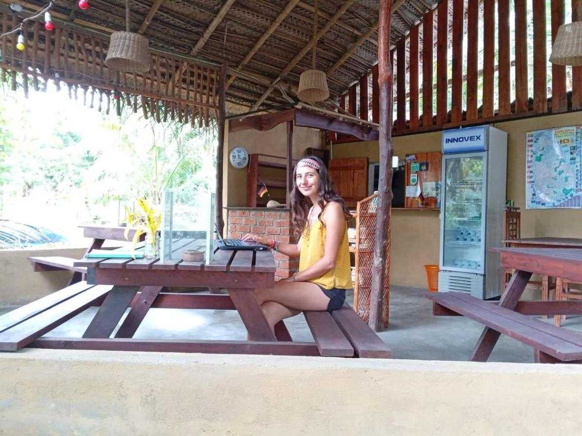 Natural Cabanas Kanattegoda Exterior foto